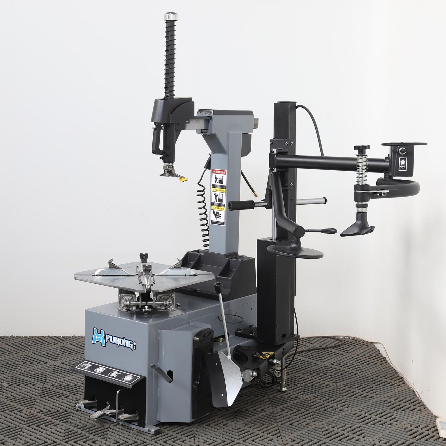 RebarTech Tire Changer Machine, Pneumatic Tyre Changing Equipment for Tyre Repair Shop