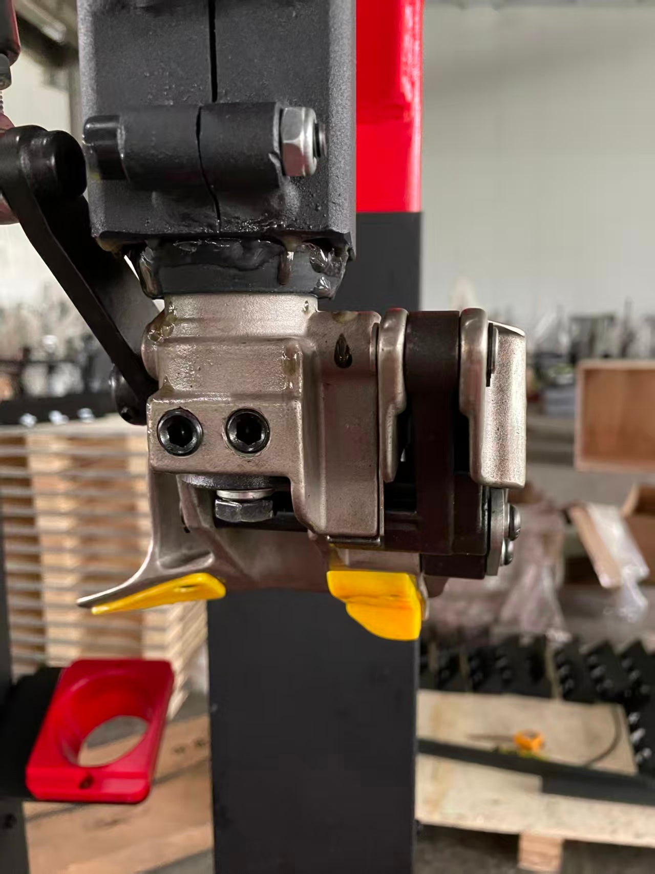 Tire changer flips bird head