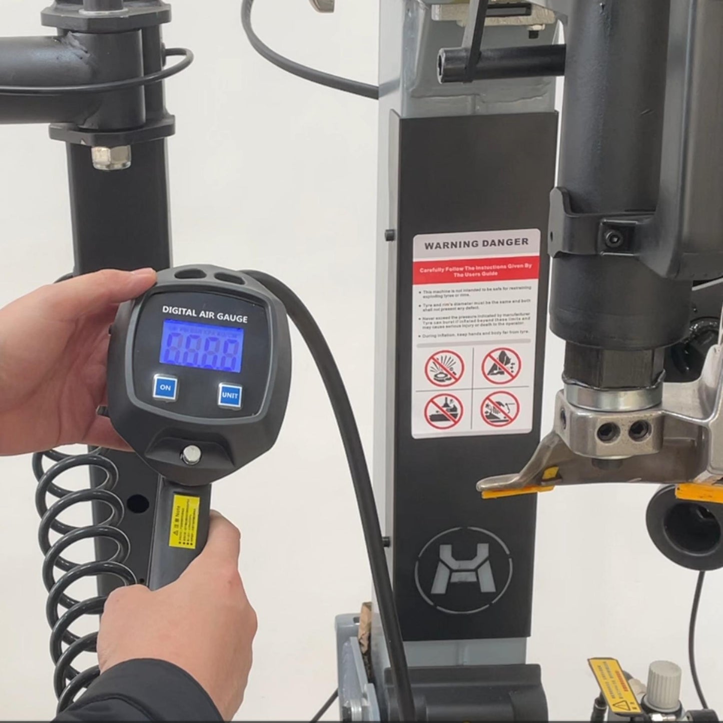 RebarTech Digital Tire Pressure Gauge with Inflator, 3-250 PSI