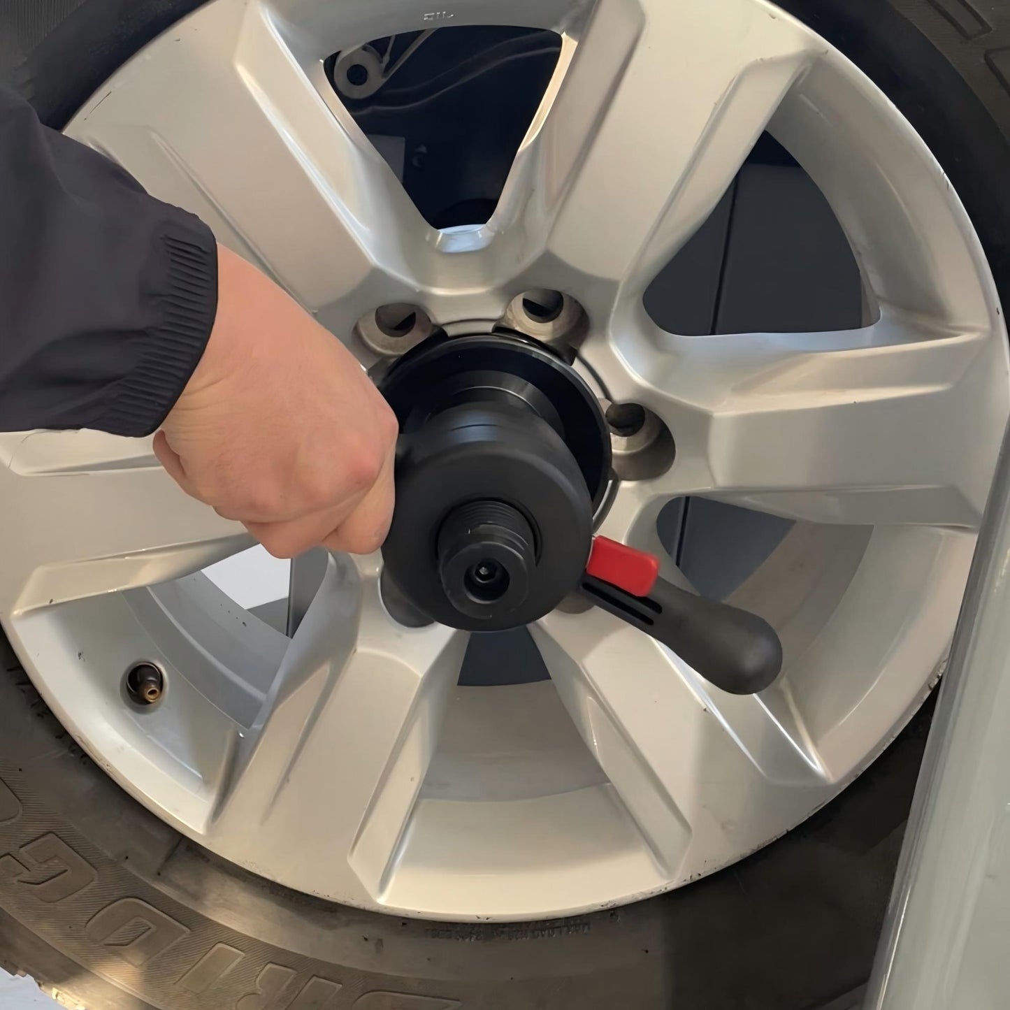 RebarTech (40mm Shaft) Wheel Balancer Cone for Tire Balancing Machine, Size of 3.74" to 4.72" (96 to 118mm), Tyre Repair Shop Accessory