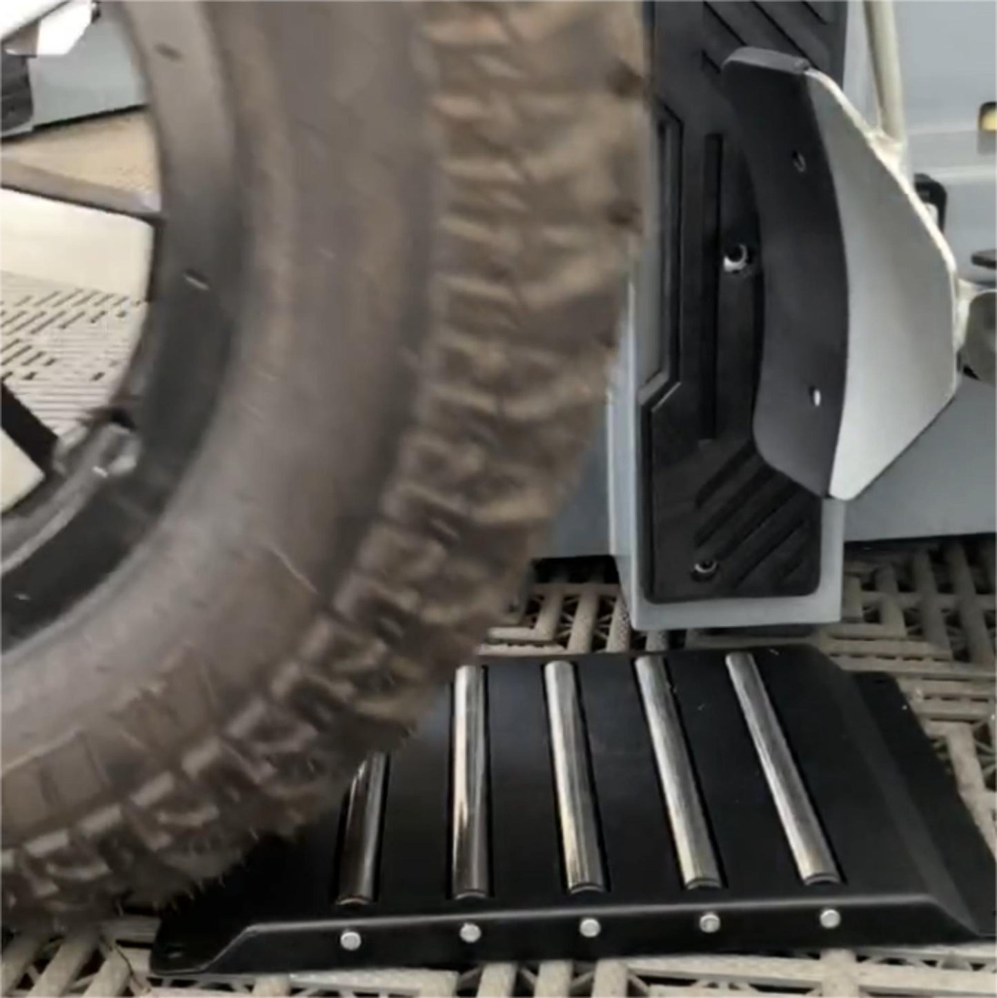 Tire Stand for Tire Changer Machine, Rolling Plate, Tire Support Platform, Tyre Roller, Auxiliary Accessories