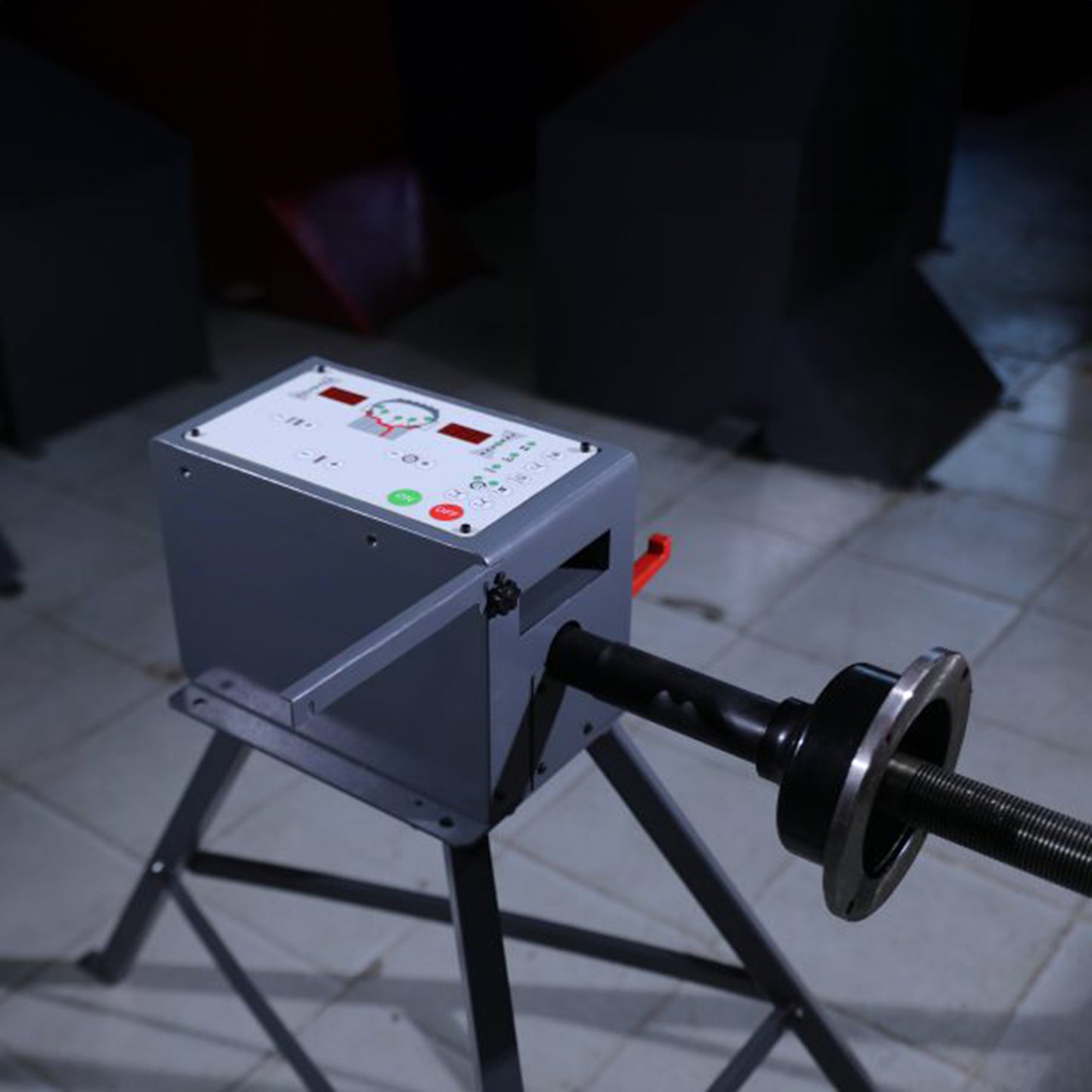 Mini Wheel Balancer Machine for Tire Balancing, Compact Equipment by RebarTech